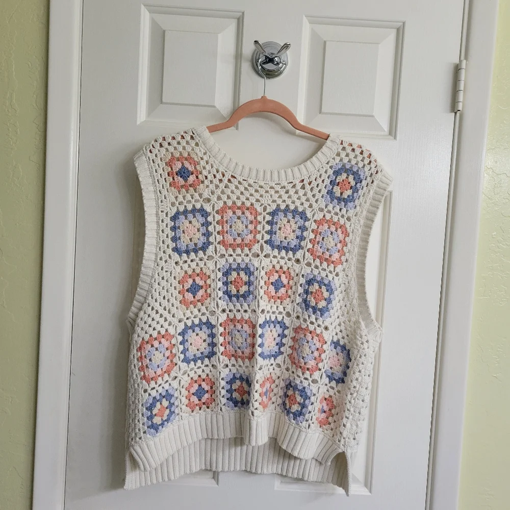 Lucky Brand Women's Granny Square Crochet Vest - Picture 13 of 16